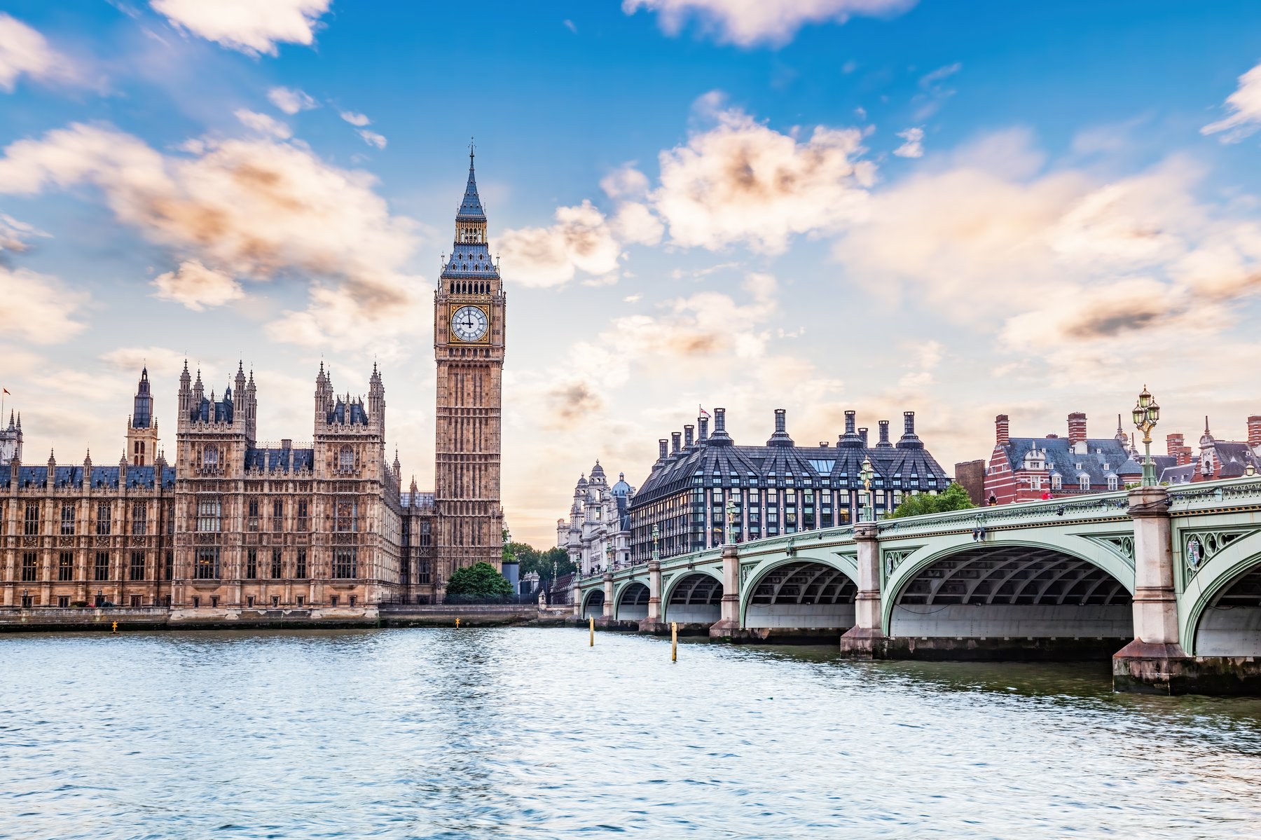 big-ben-westminster-bridge-on-river-thames-in-lon-2023-11-27-05-06-30-utc